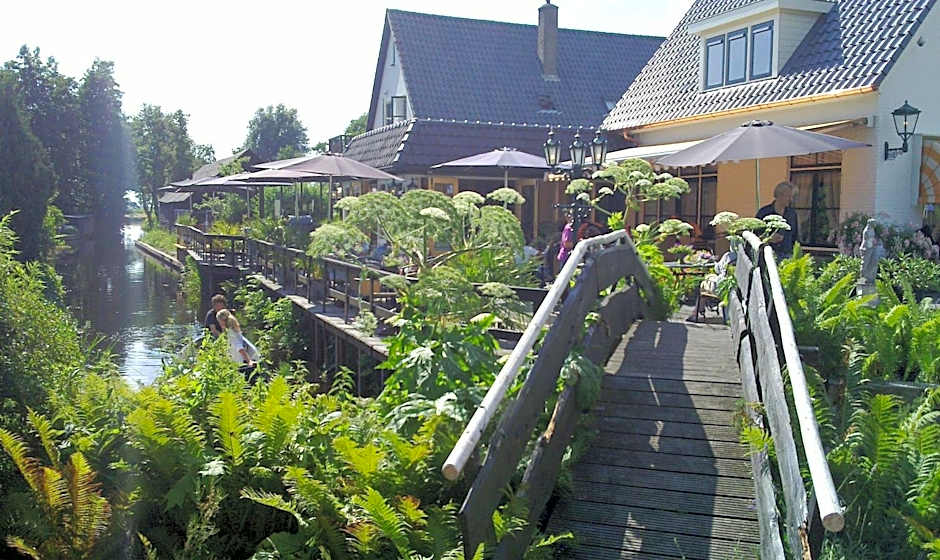 De Dames Van De Jonge Hotel Restaurant