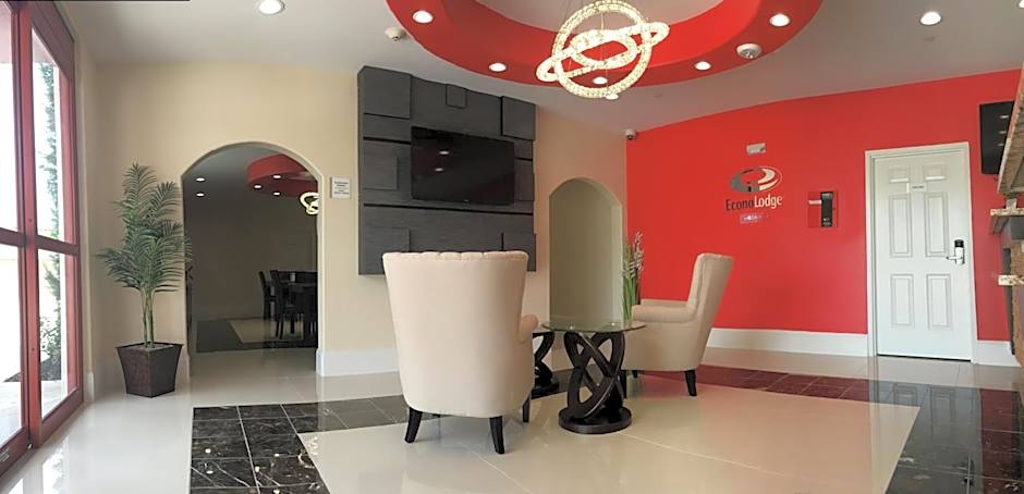 Econo Lodge Inn & Suites