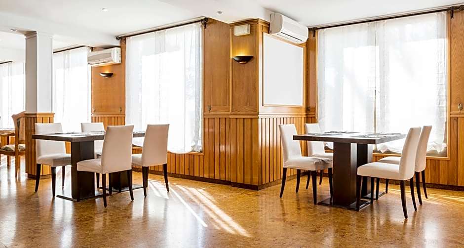 Hotel Ilunion Las Lomas