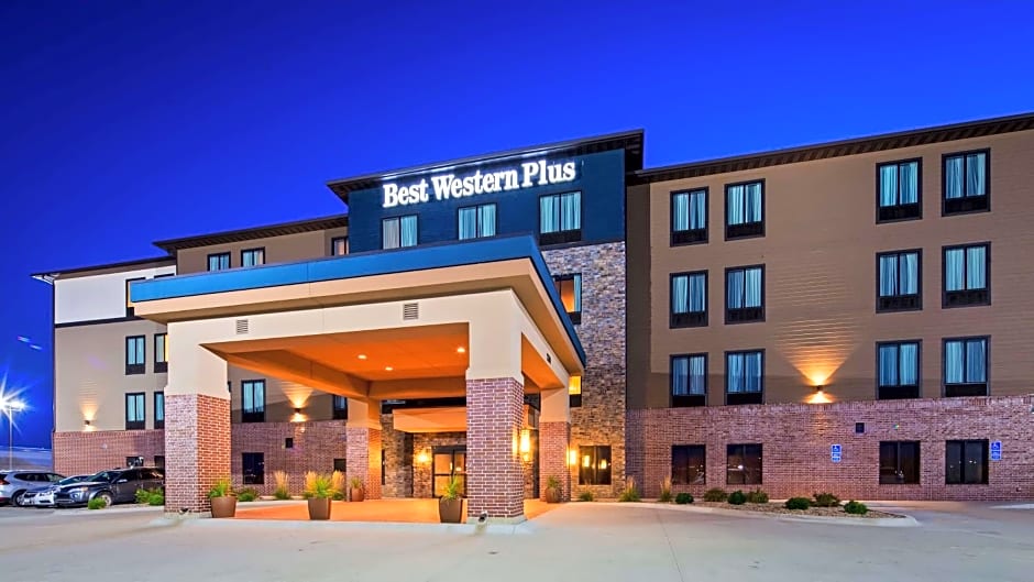 Best Western Plus Lincoln Inn & Suites