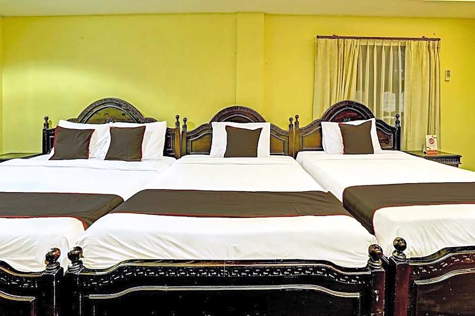 Collection O 91081 New Arena Hotel