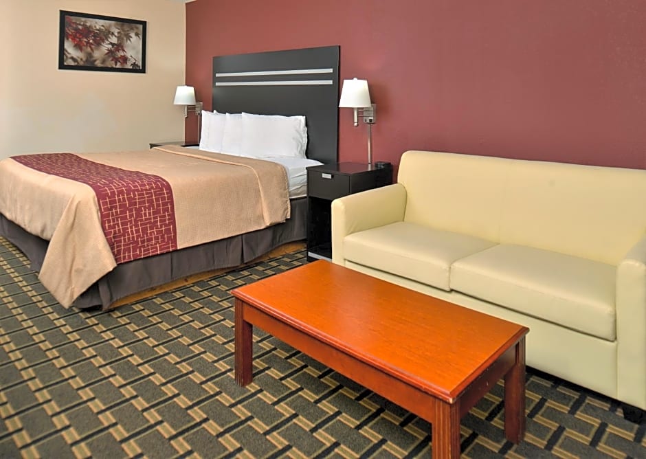 Red Roof Inn Cartersville-Emerson/LakePoint North.