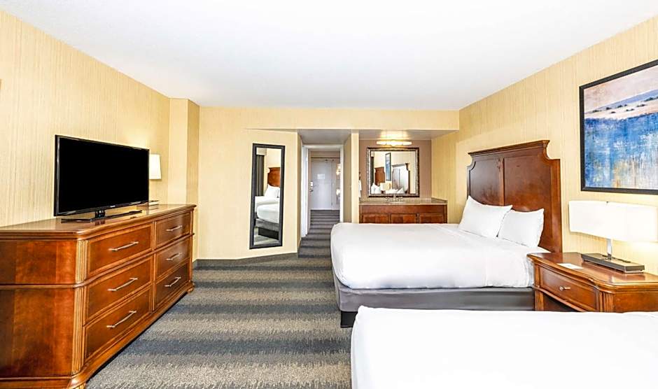 Embassy Suites by Hilton Bloomington / Minneapolis