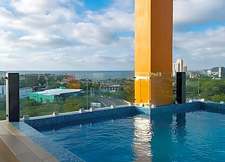 Pool with the best view of the Marina Mazatlán