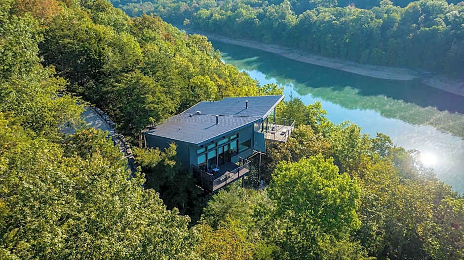 Beaver Lakefront Cabins - Couples Only Getaways