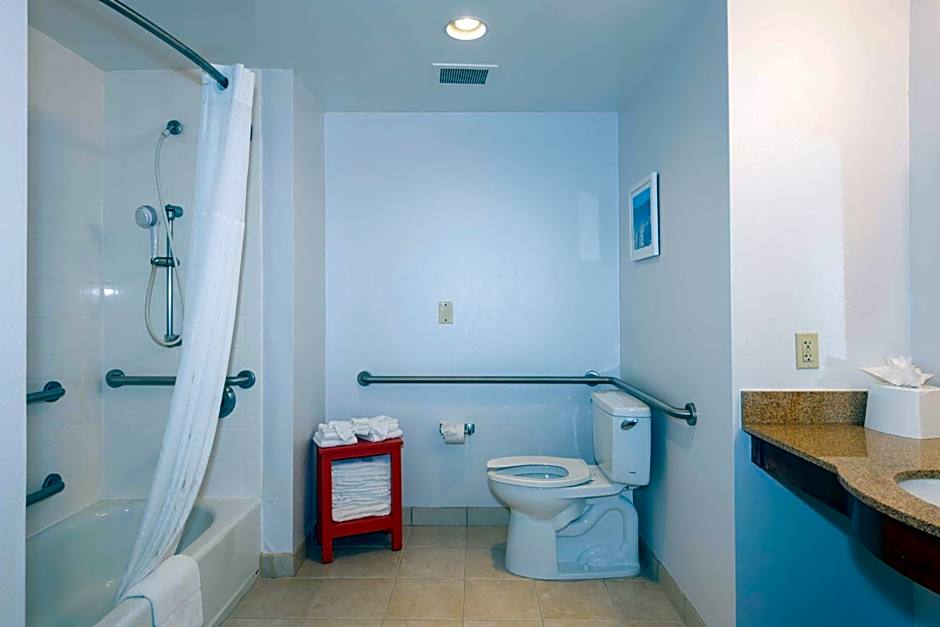 Hampton Inn By Hilton & Suites Pittsburg