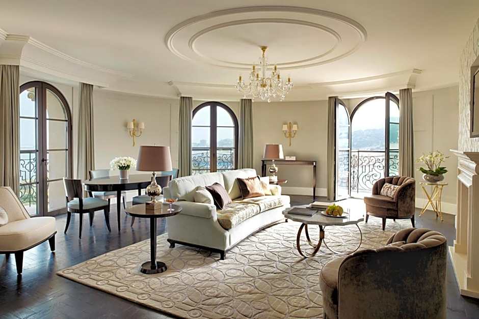 Four Seasons Hotel Baku
