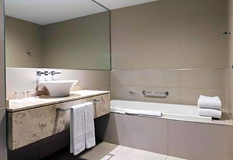 1 King Bed Executive Floor