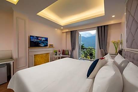 Deluxe Double Room with Balcony