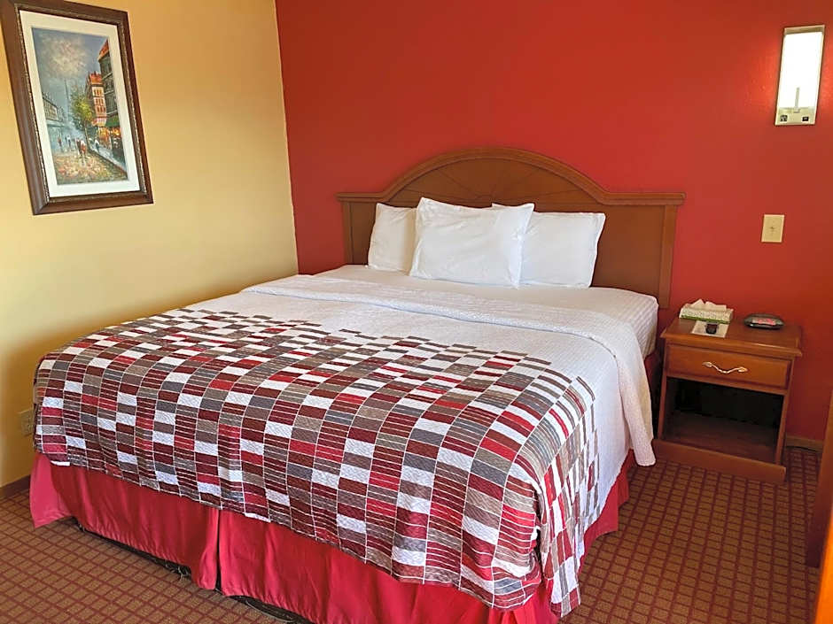 DeQueen Courtyard Inn