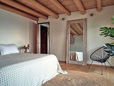 Grand One Bedroom Penthouse with Sea View