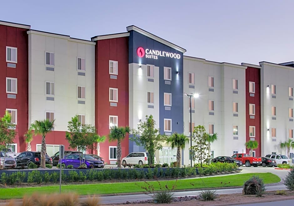 Candlewood Suites DFW West - Hurst, an IHG Hotel
