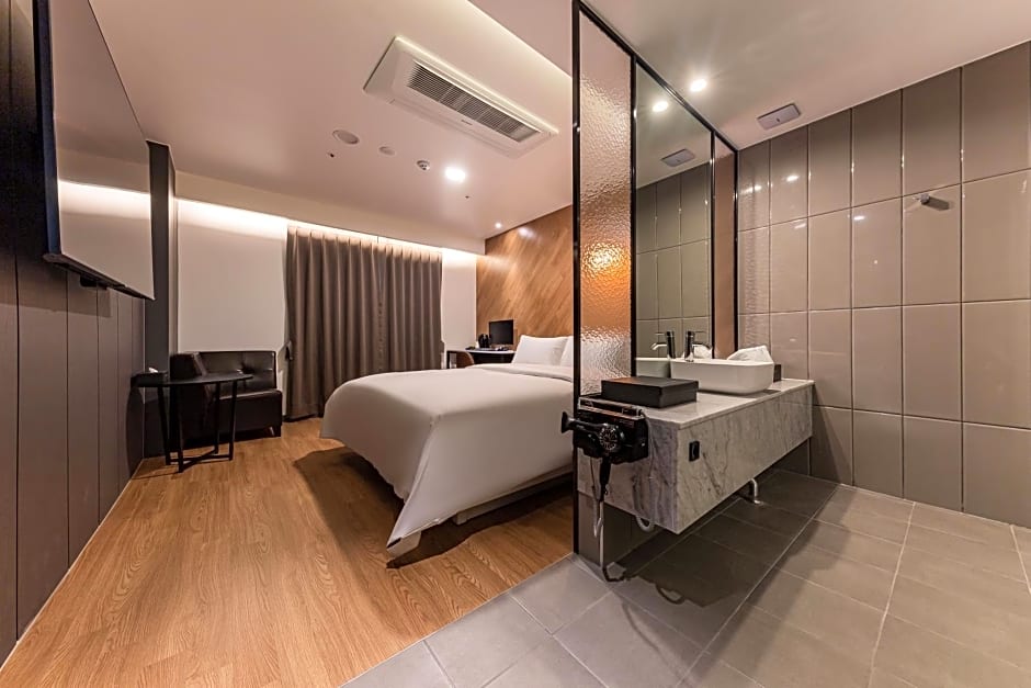 Brown Dot Hotel Seosan