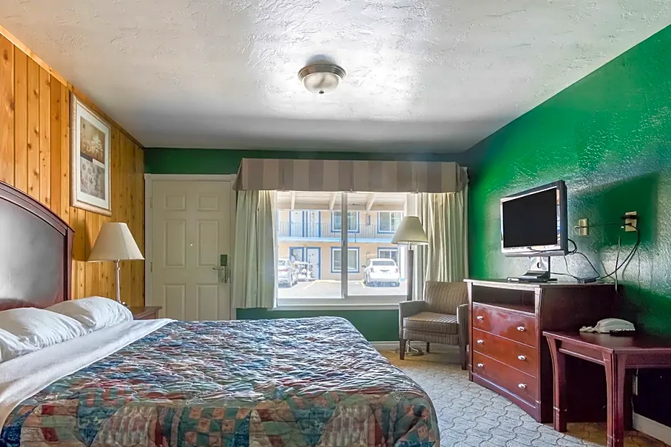 Hotel Medford OR North – Medford, OR