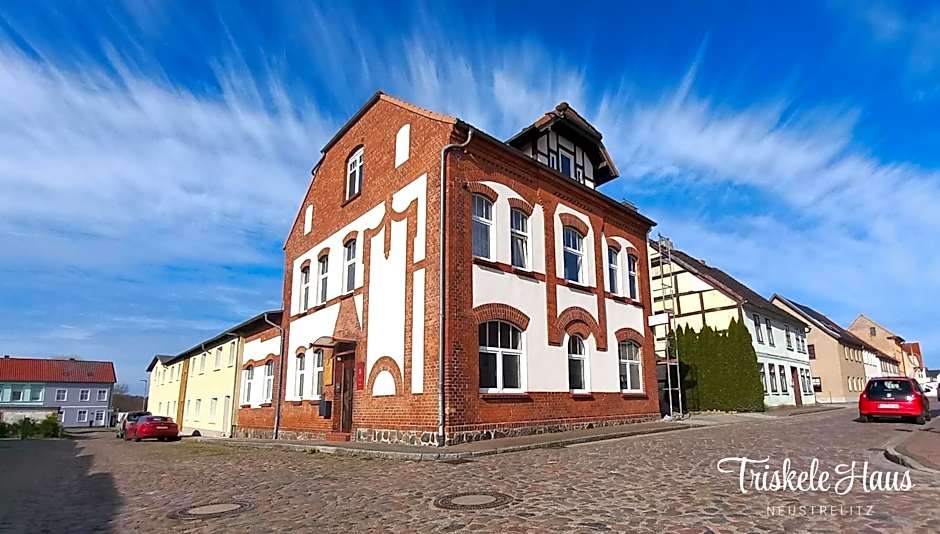 Triskele Haus - Ökologisches Gästehaus der Heilstätte Strelitz