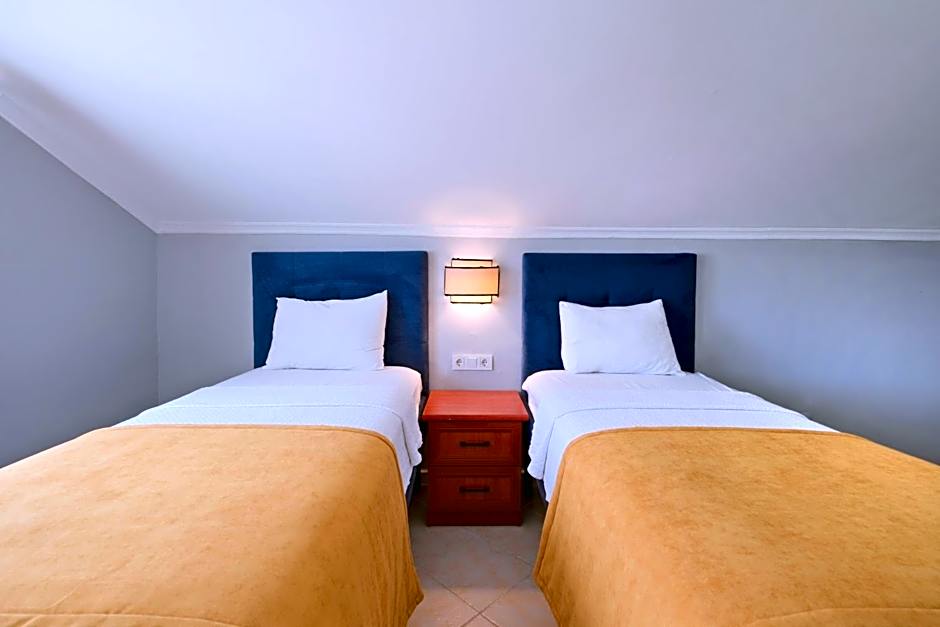 Gold Lion Apart Hotel