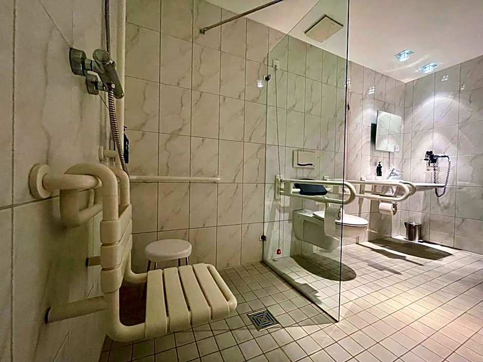 Aspire AcarA Oldenburg, Trademark Collection by Wyndham