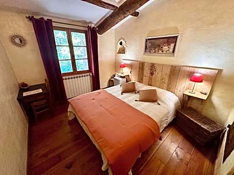 Double Room with Private Bathroom