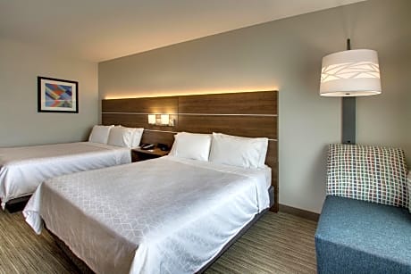 Standard Room with Two Queen Beds