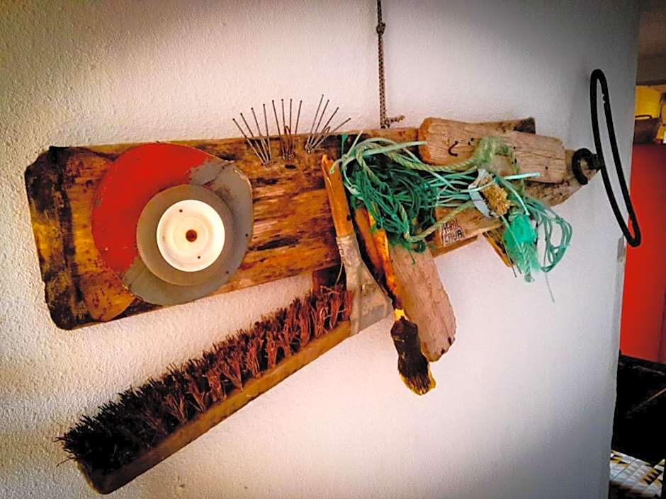 SURFtoLIVE House