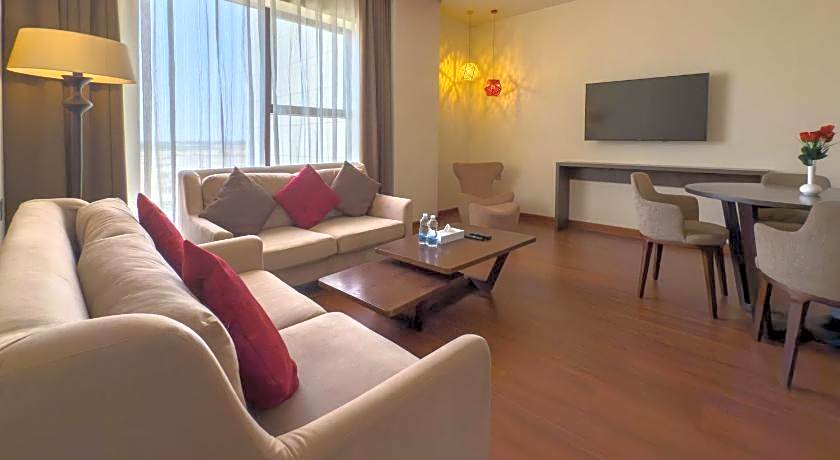 Carnelian Muscat - Airport Hotel