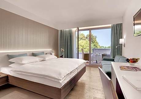 Design Double Room with Balcony
