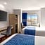Microtel Inn & Suites By Wyndham Lincoln