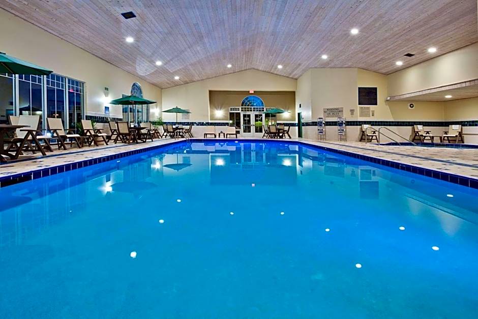 Country Inn & Suites by Radisson, Des Moines West, IA