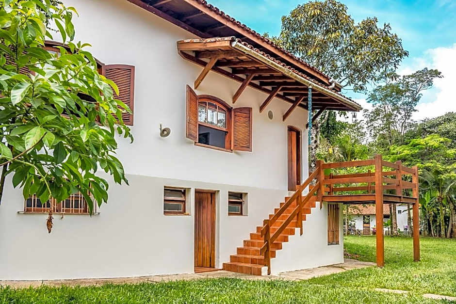 House with garden and barbecue near the beach