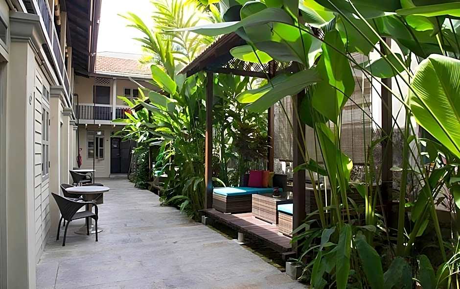 Muntri Mews
