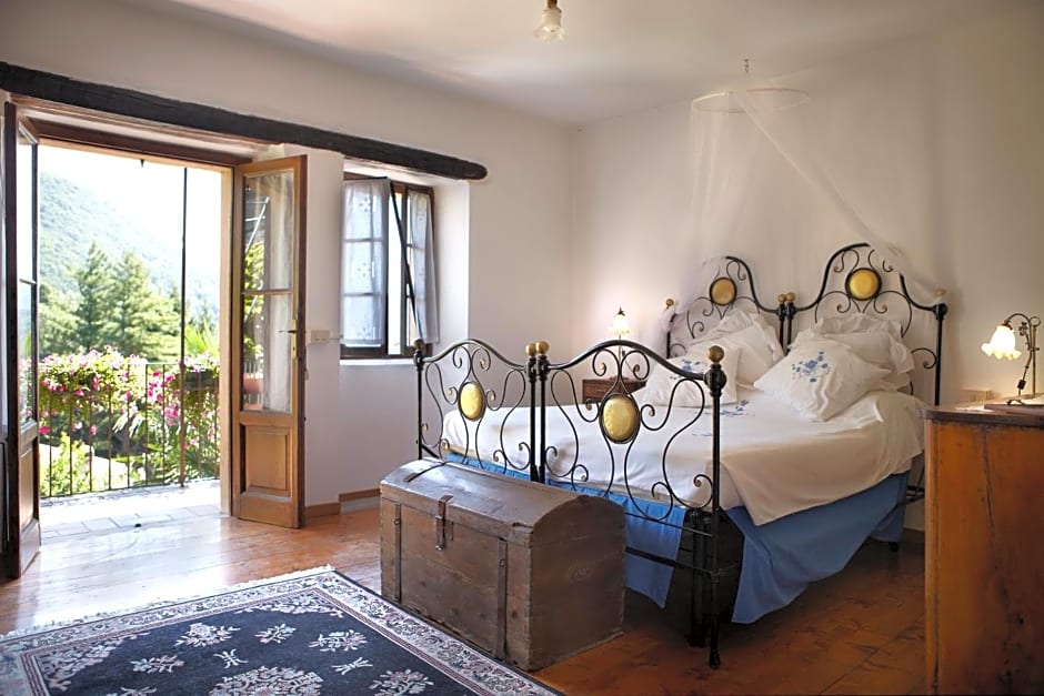 Antico Borgo Sanda Lago Maggiore