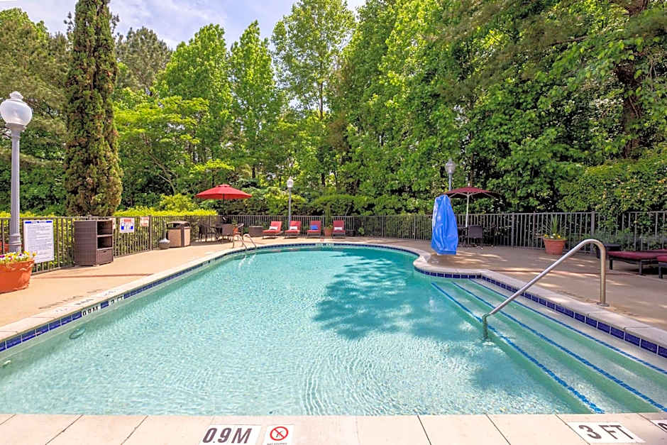 Hampton Inn By Hilton And Suites Raleigh/Cary I-40 (PNC Arena)