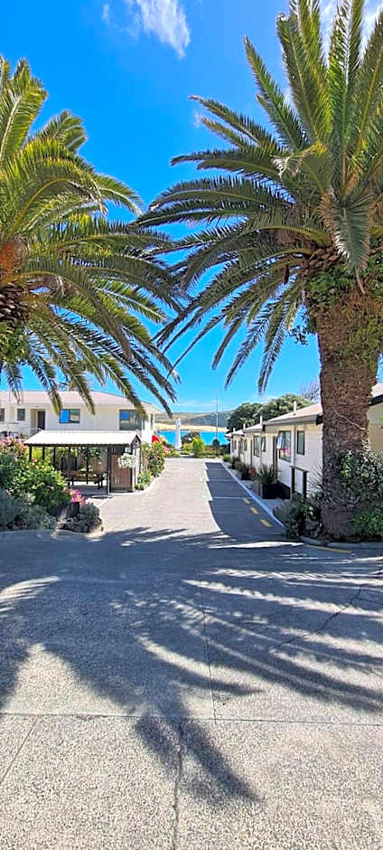 Opononi Lighthouse Motel