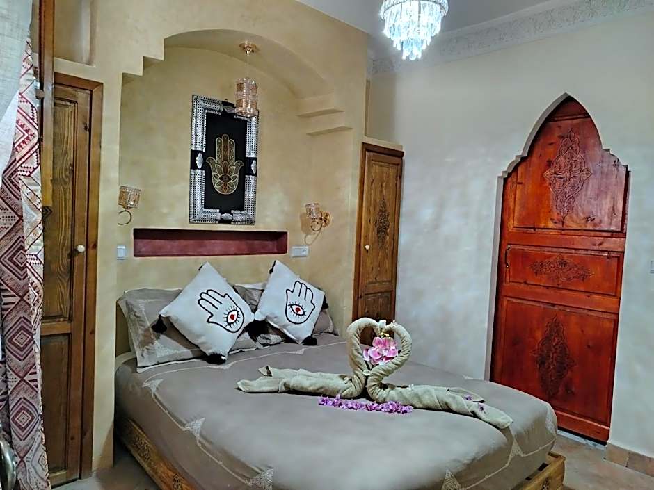 RIAD & SPA SOUS LE SOLEIL Chez Jérôme et Pamela CH Marrakchi