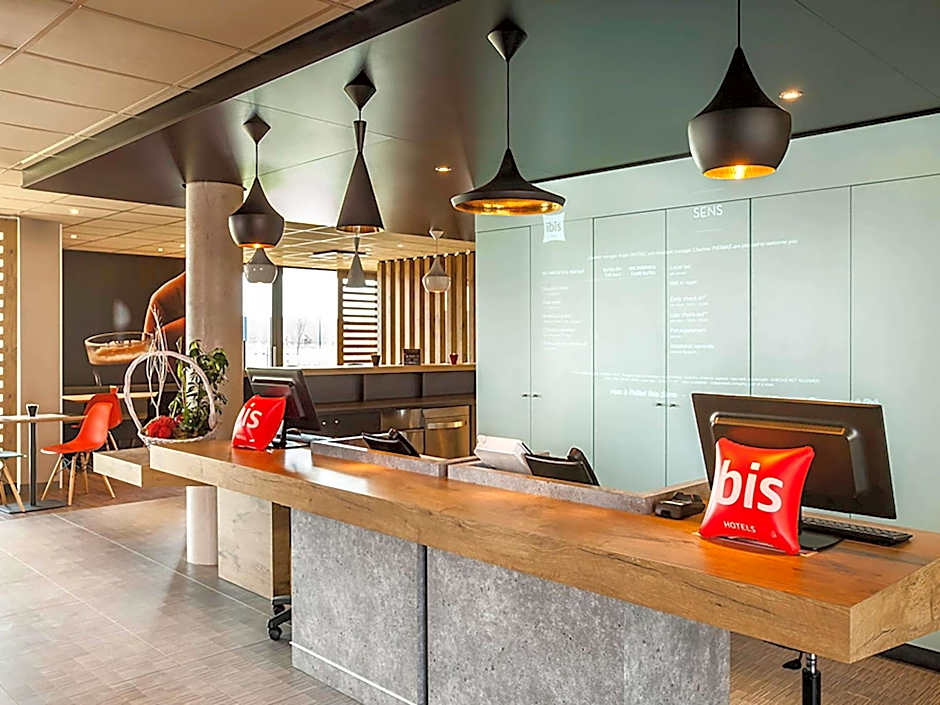 ibis Sens