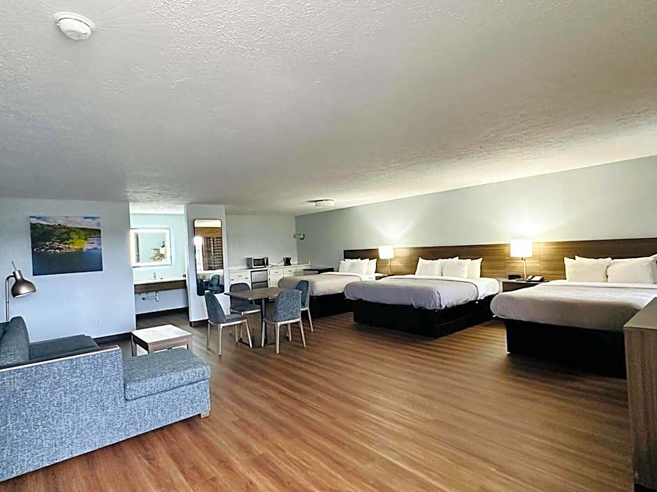 Quality Inn - On The Lake Clarksville-Boydton