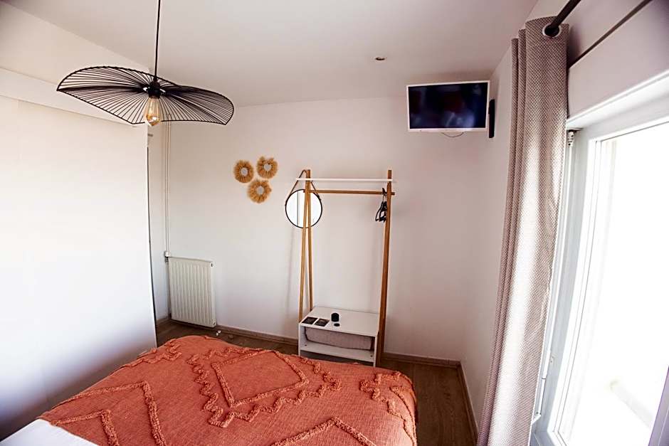 HOTEL RESTAURANT LA COTE REVEE