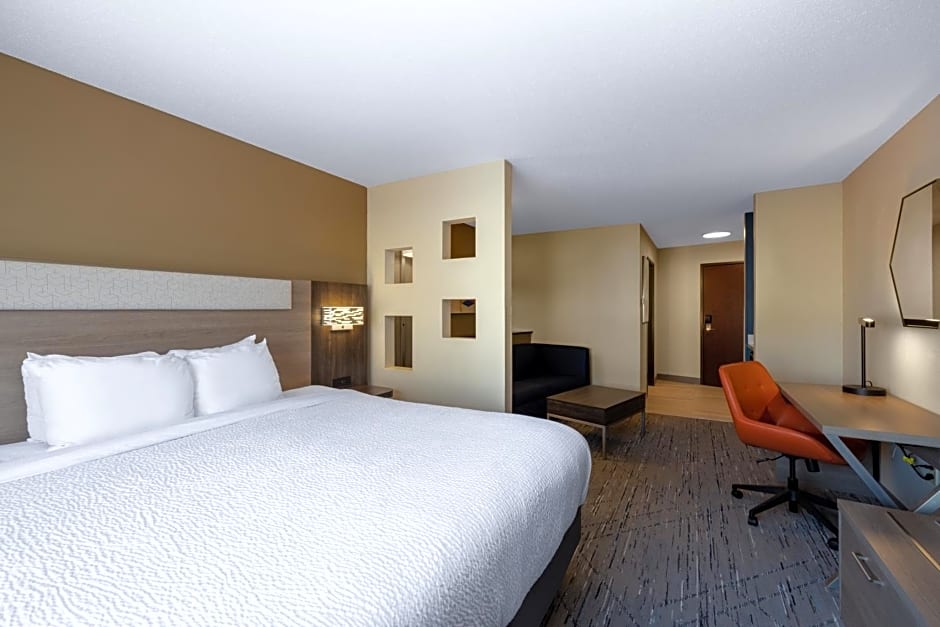 Holiday Inn Express Rochester South Mayo Area