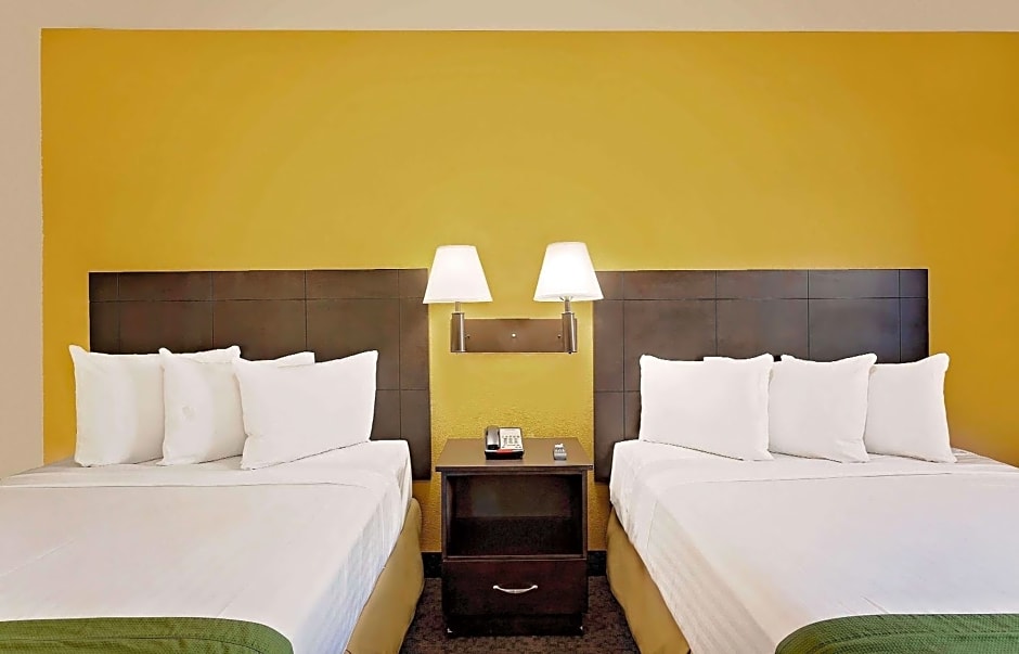 Howard Johnson by Wyndham Las Vegas near the Strip