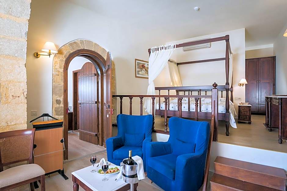 Spilia Village Hotel & Villas