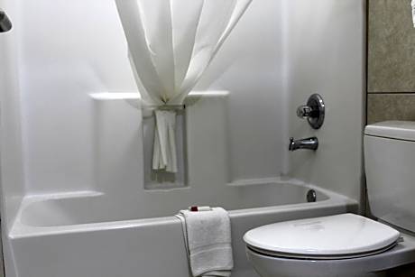 Deluxe Queen Room with Two Queen Beds - Ground Floor/Non-Smoking
