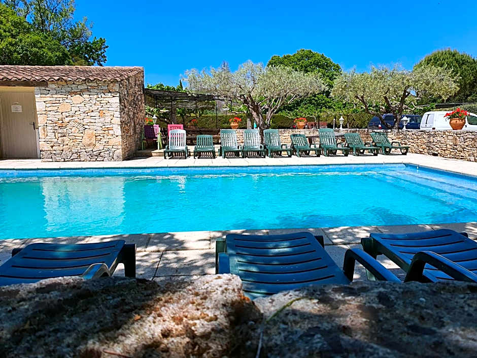 Logis Hôtel Restaurant L'Escarbille