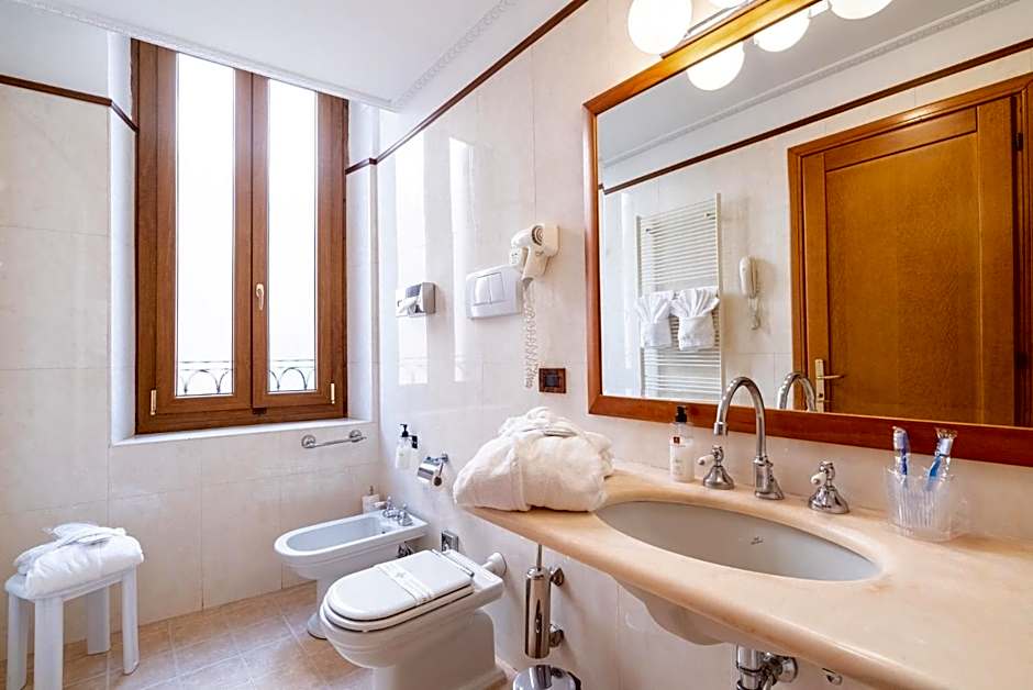 Strozzi Palace Hotel