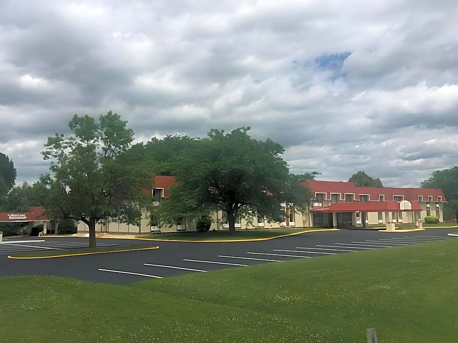 Albert Lea Inn and Suites