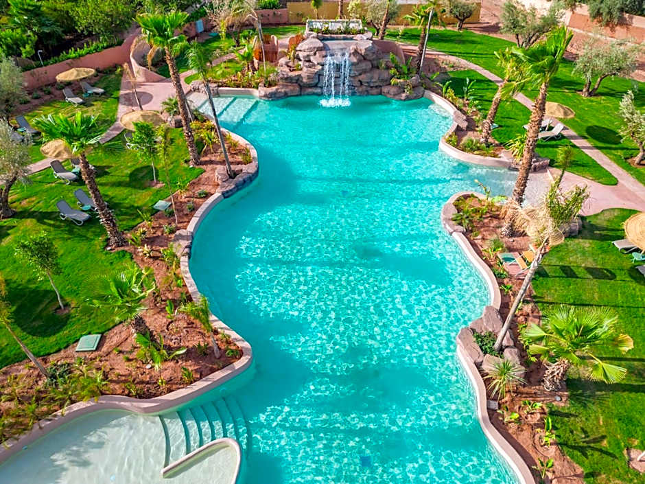 Oasis lodges