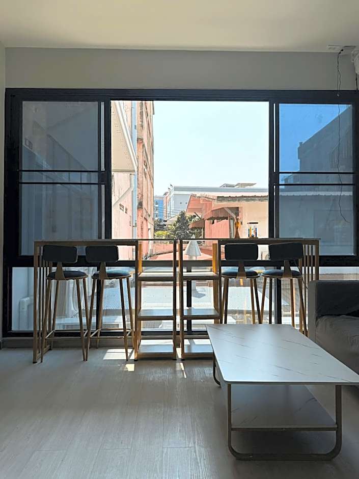 First Villa Life Hostel