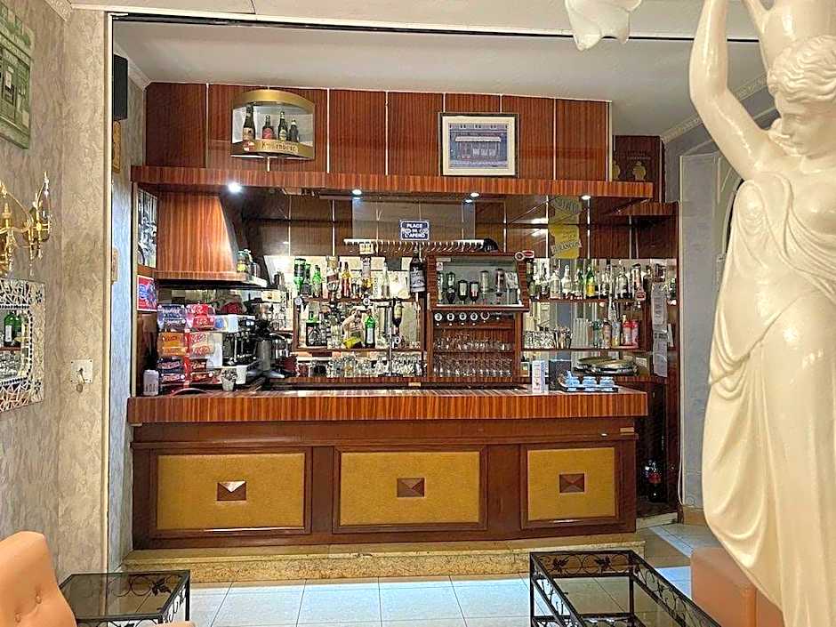 Hotel CORONA Lourdes