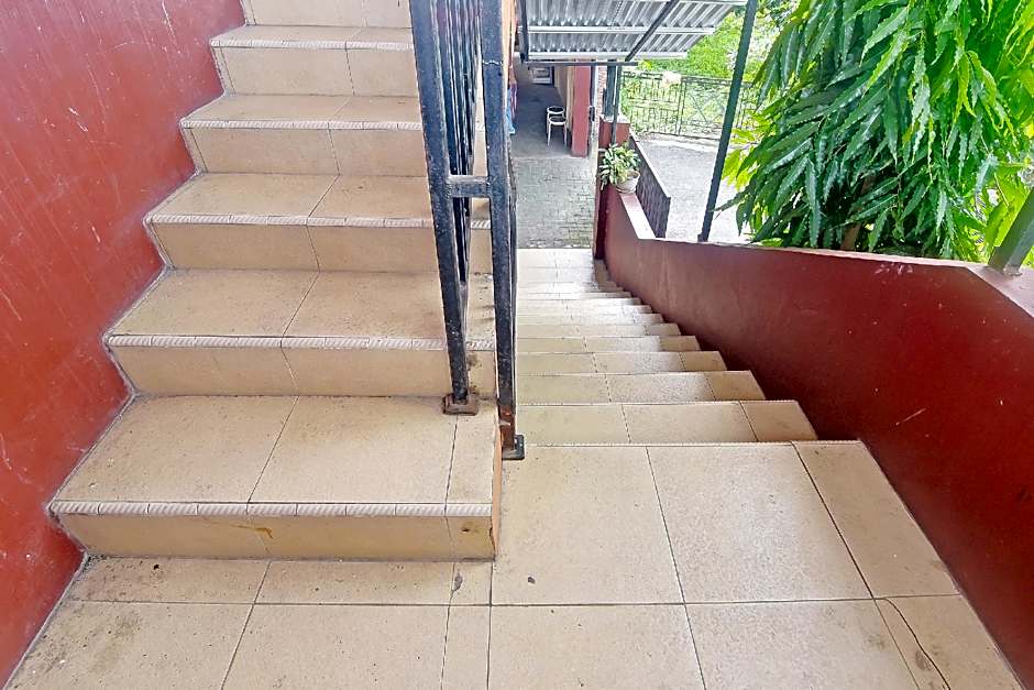 Hotel O A2b Guesthouse