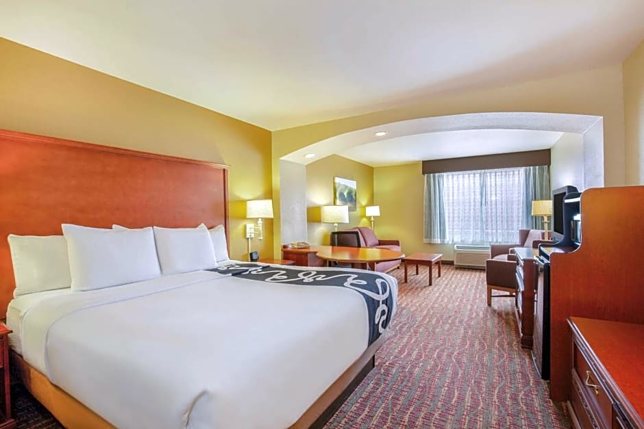 La Quinta Inn & Suites by Wyndham Bentonville