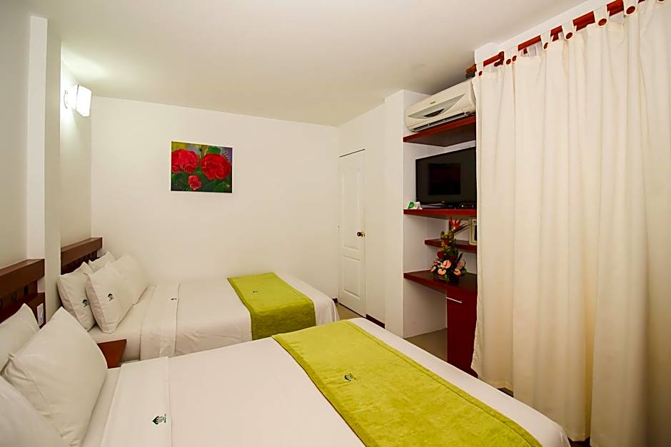 Hotel Imbanaco